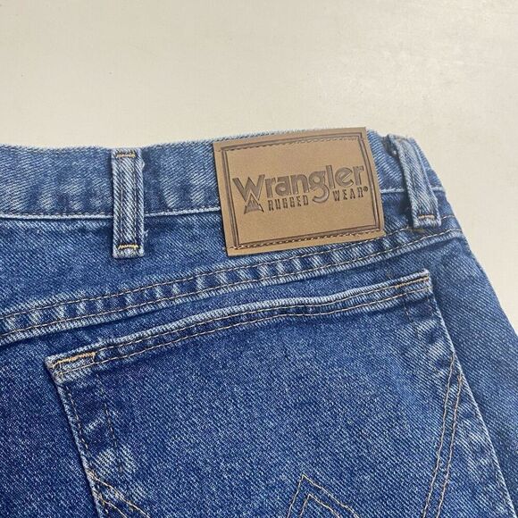 WRANGLER Men’s Jeans Size 42 Blue Inseam 36 Waist measures Smaller - Picture 5 of 7